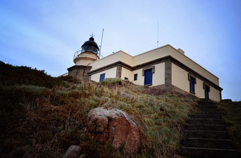 Faro de Cabo Prior (Prioriño) en Covas, Ferrol, A Coruña Fotografía del faro de Cabo Prior